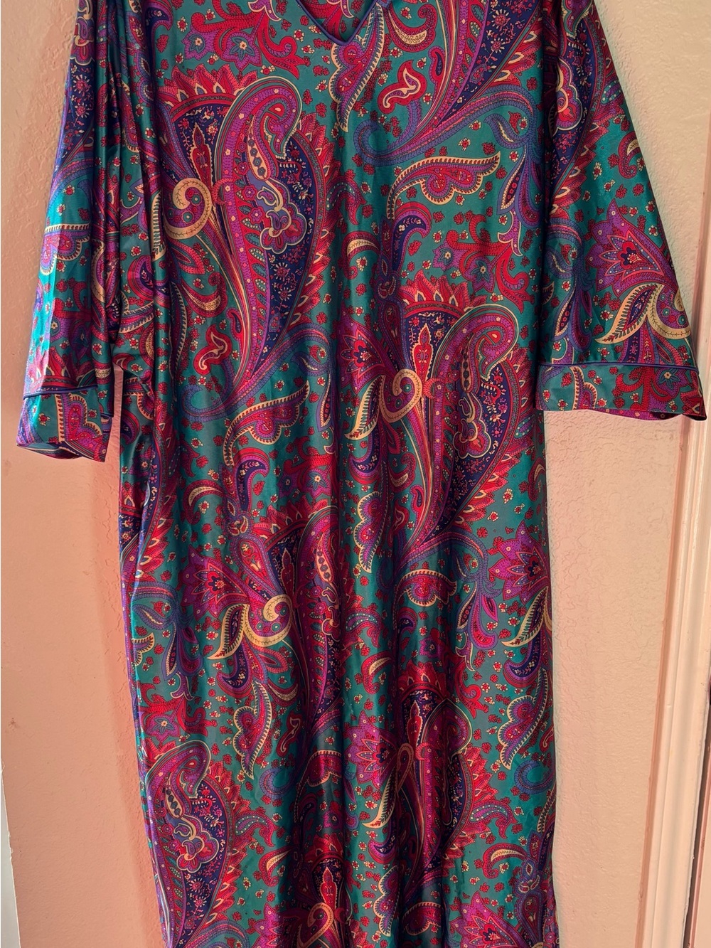 Apostrophe Teal Paisley house coat/ gown with Pink and Purple Accents XL/1X